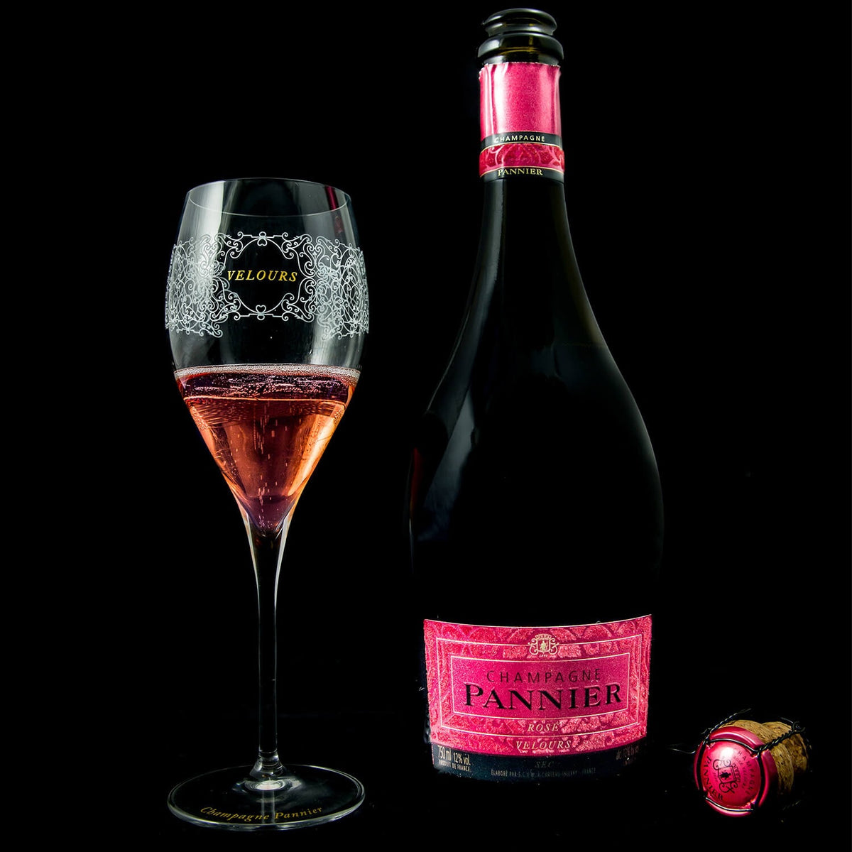Flasche Rose Champagner mit Glas