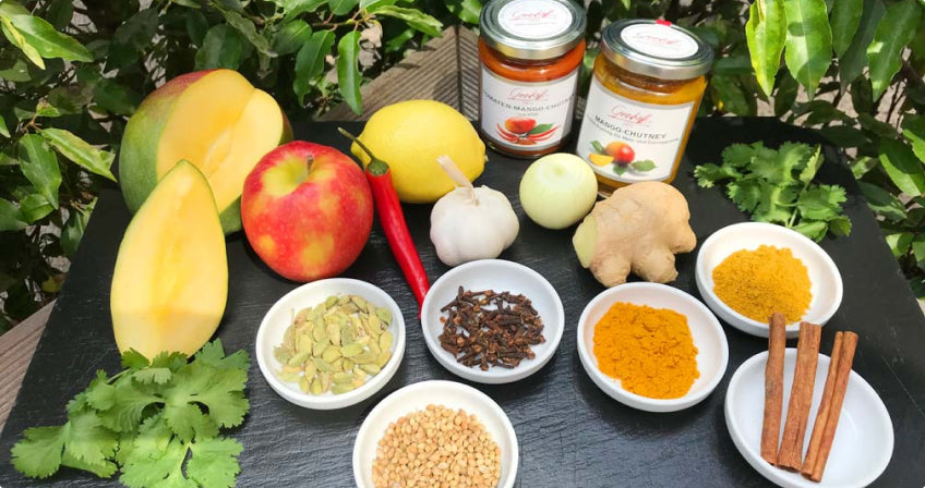 Frische Zutaten für Chutney Mango, Gewürze, Ingwer, Zimt, Knoblauch 